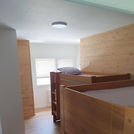 Chalet Jaune Charmant Som Sarcenas 外观 照片